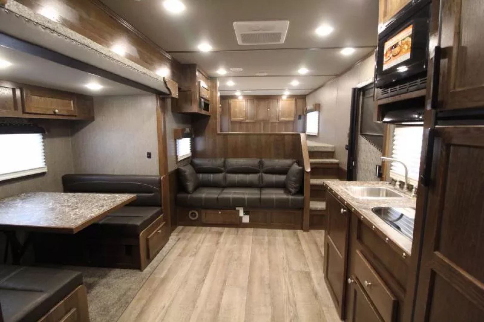 New PRICE REDUCED $5000 2026 SMC Patriot 8313SSR 3 Horse w/Slide-13ft SW 8'TALL 8'W-ALL REAL WOOD INT.-LOADED-SOFA & DINETTE-All Aluminum