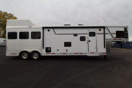 New PRICE REDUCED $5000 2026 SMC Patriot 8313SSR 3 Horse w/Slide-13ft SW 8'TALL 8'W-ALL REAL WOOD INT.-LOADED-SOFA & DINETTE-All Aluminum