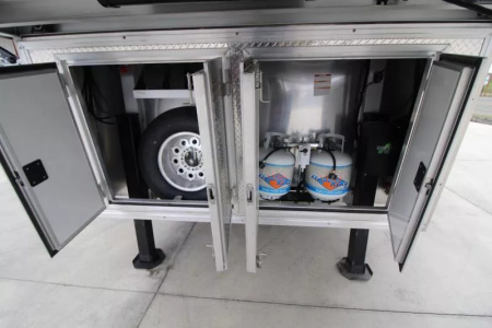 New PRICE REDUCED $5000 2026 SMC Patriot 8313SSR 3 Horse w/Slide-13ft SW 8'TALL 8'W-ALL REAL WOOD INT.-LOADED-SOFA & DINETTE-All Aluminum