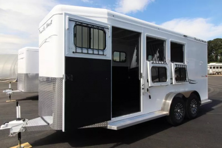 New 2026 Trails West Classic II 3 Horse Trailer-7'4  Tall-Escape Door- Convenience Package