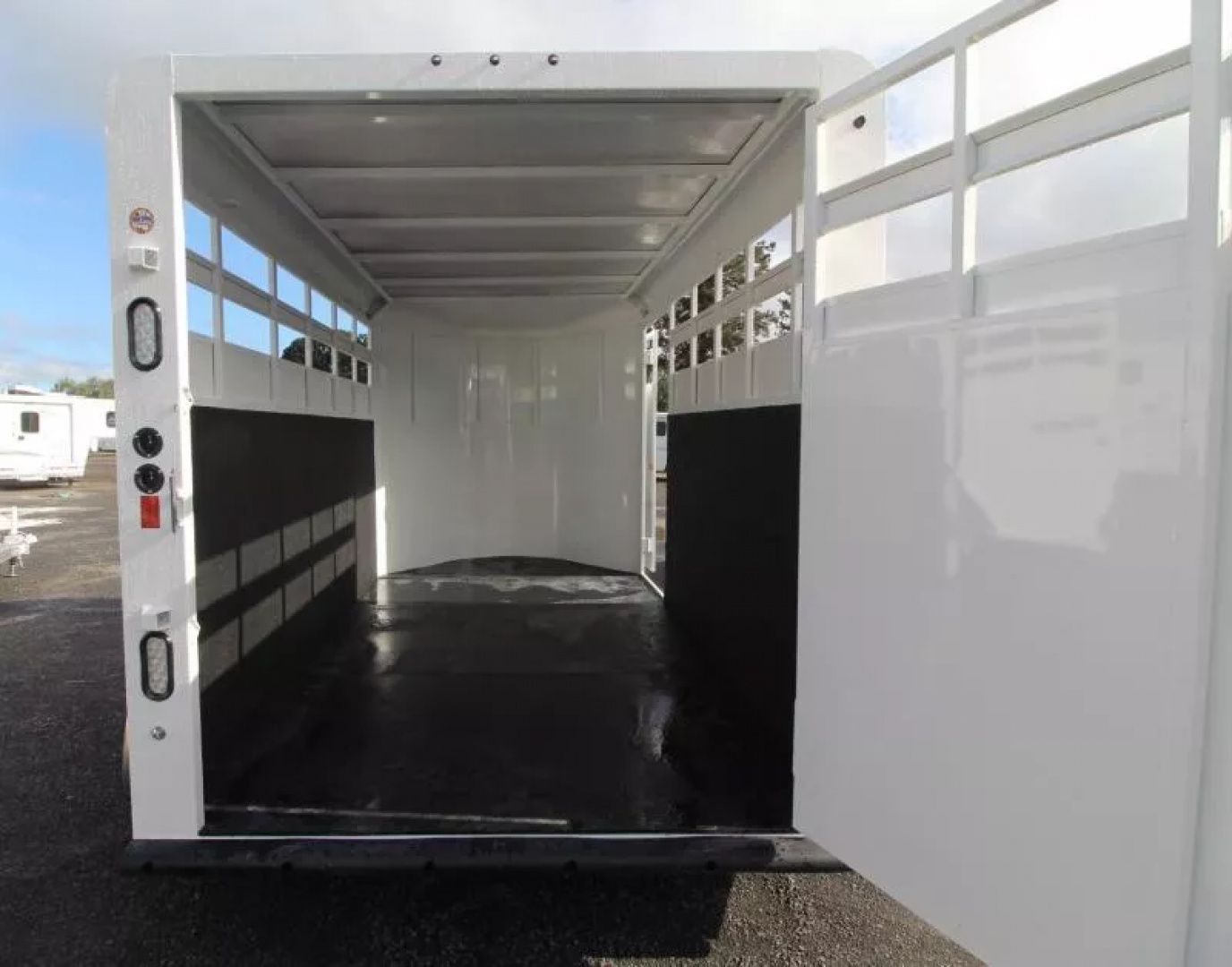 New 2026 Trails West Adventure PRICE REDUCED! 14' Stock / Stock Combo Trailer-Flood Light-Rubber Wall mats- Spare Tire