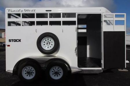 New 2026 Trails West Adventure PRICE REDUCED! 14' Stock / Stock Combo Trailer-Flood Light-Rubber Wall mats- Spare Tire