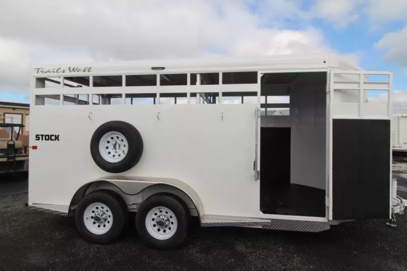 New 2026 Trails West Adventure 17' Stock / Stock Combo Trailer-Flood Light- Rubber Wall Mats- Spare Tire