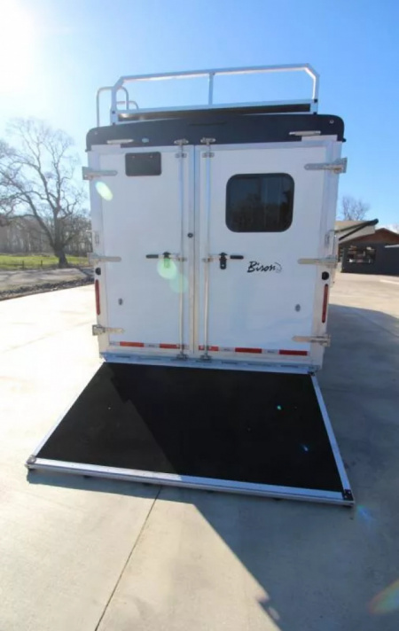 New 2026 Bison 8313B - 13ft SW LQ - Slide out - Haypod - Oven - Couch & Dinette - 3 Horse Trailer