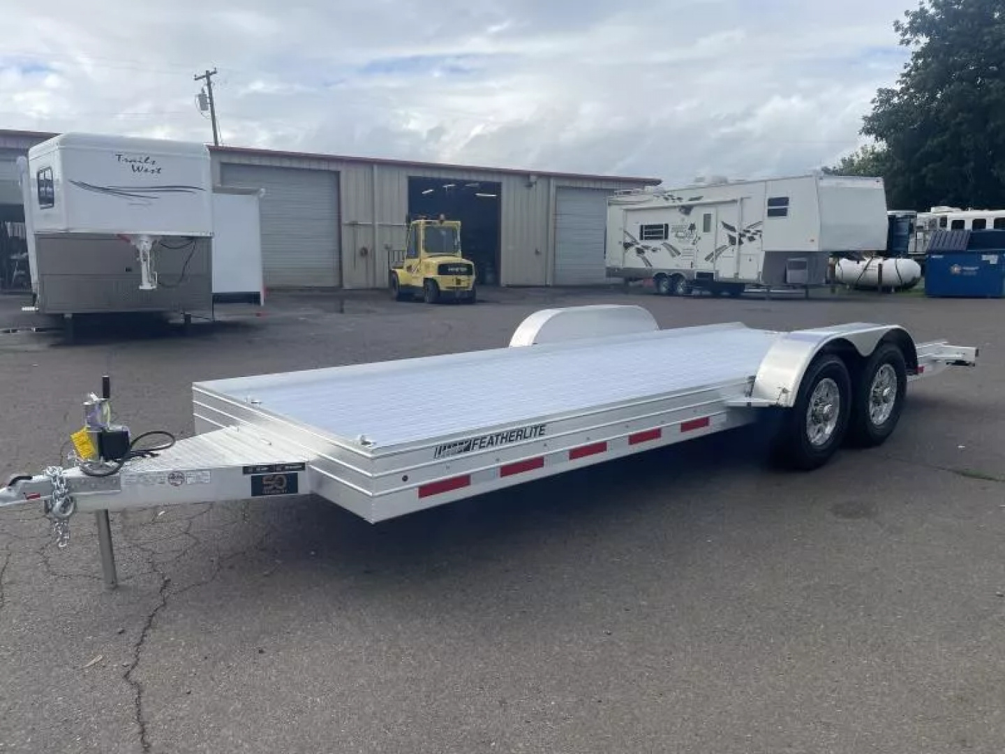 New 2026 Featherlite 3110 - 17'6" Car Hauler - Aluminum - 6ft ramps- Other Lengths Available!!