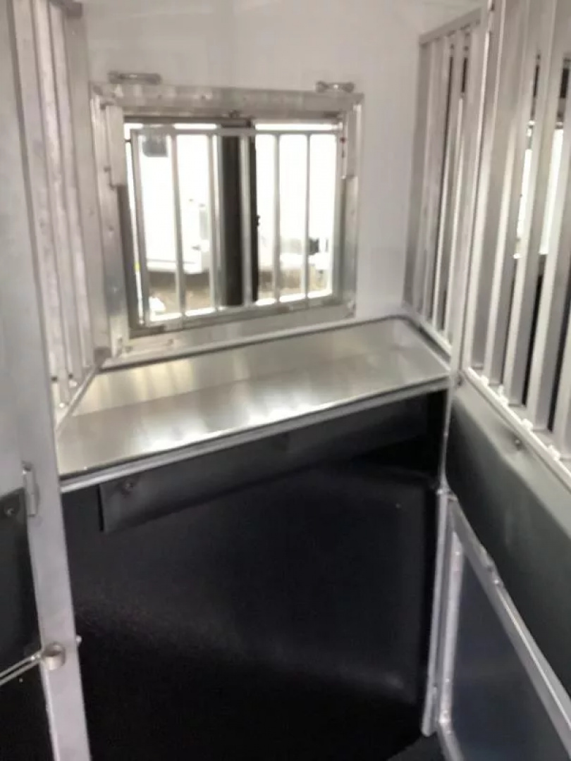 New PRICE REDUCED!!! 2026 Bison Silverado 13ft LQ w/ Sofa AND Dinette! - Slide out - Ramp