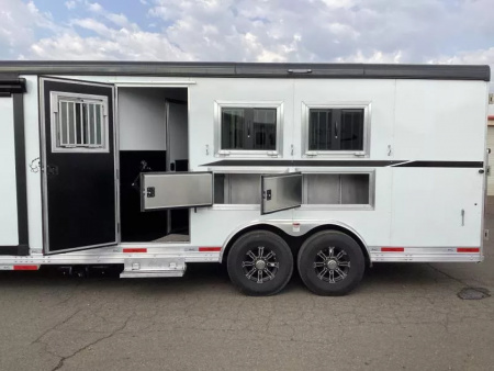 New PRICE REDUCED!!! 2026 Bison Silverado 13ft LQ w/ Sofa AND Dinette! - Slide out - Ramp