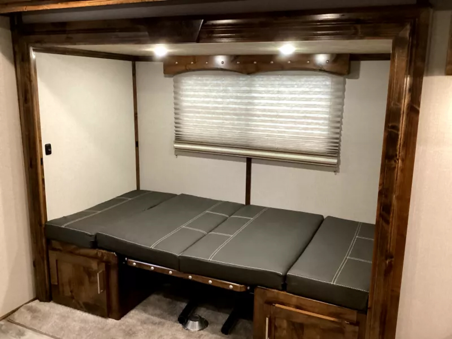 New PRICE REDUCED 2026 Trails West Sierra 13x17 Living Quarters w/ Slide-out - SOLAR!! - Hay Pod - 3 Horse Trailer