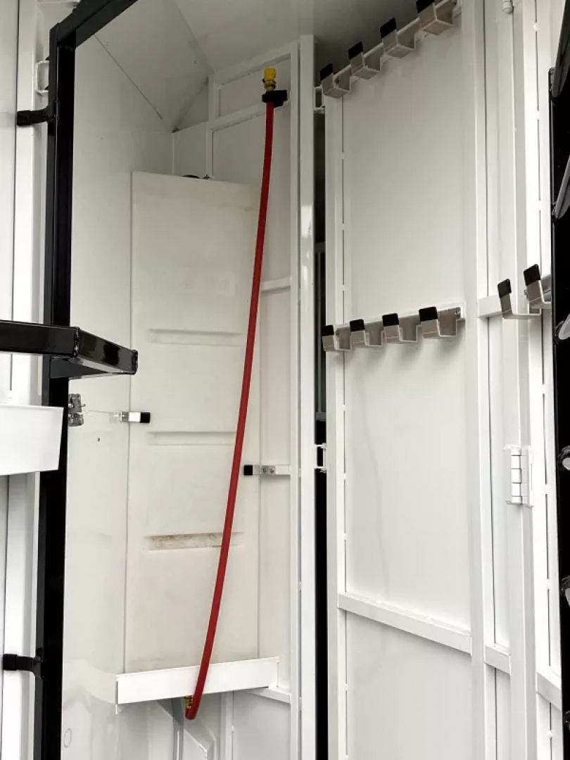 New PRICE REDUCED 2026 Trails West Sierra 13x17 Living Quarters w/ Slide-out - SOLAR!! - Hay Pod - 3 Horse Trailer