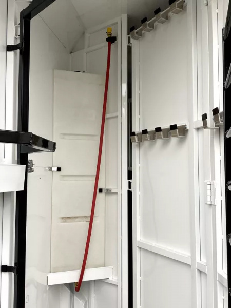 New PRICE REDUCED 2026 Trails West Sierra 13x17 Living Quarters w/ Slide-out - SOLAR!! - Hay Pod - 3 Horse Trailer