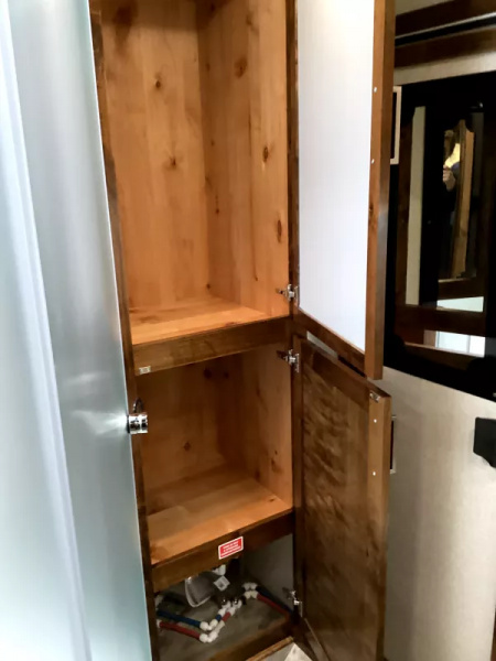 New PRICE REDUCED 2026 Trails West Sierra 13x17 Living Quarters w/ Slide-out - SOLAR!! - Hay Pod - 3 Horse Trailer