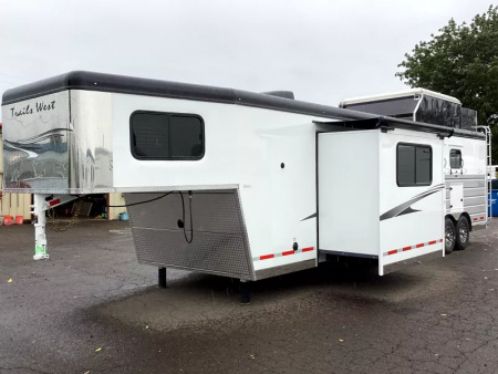 New PRICE REDUCED 2026 Trails West Sierra 13x17 Living Quarters w/ Slide-out - SOLAR!! - Hay Pod - 3 Horse Trailer