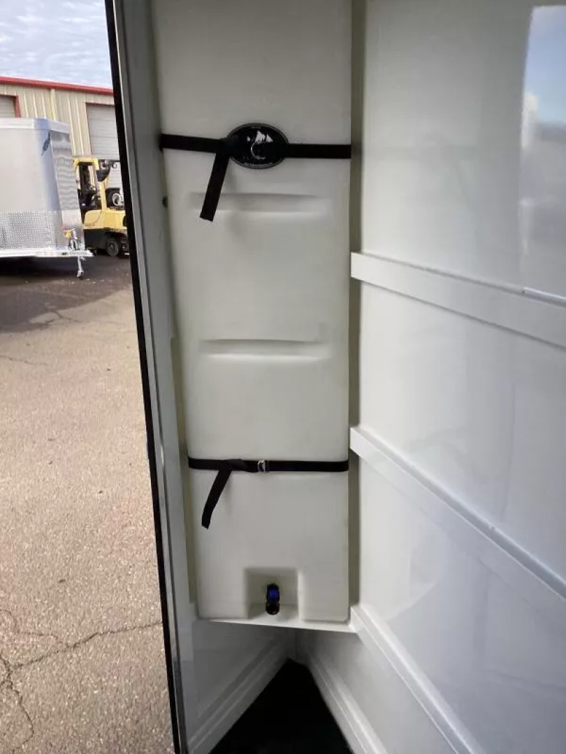 New 2026 Thuro-Bilt Renegade 3 Horse Trailer - Adjustable Dividers- 1' Added Length - Swing Out Saddle Rack