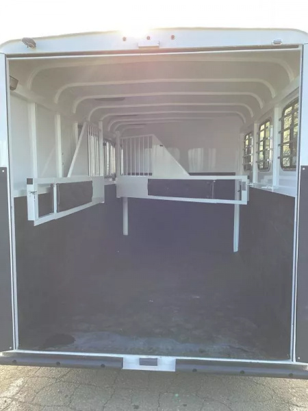 New 2026 Thuro-Bilt Renegade 3 Horse Trailer - Adjustable Dividers- 1' Added Length - Swing Out Saddle Rack