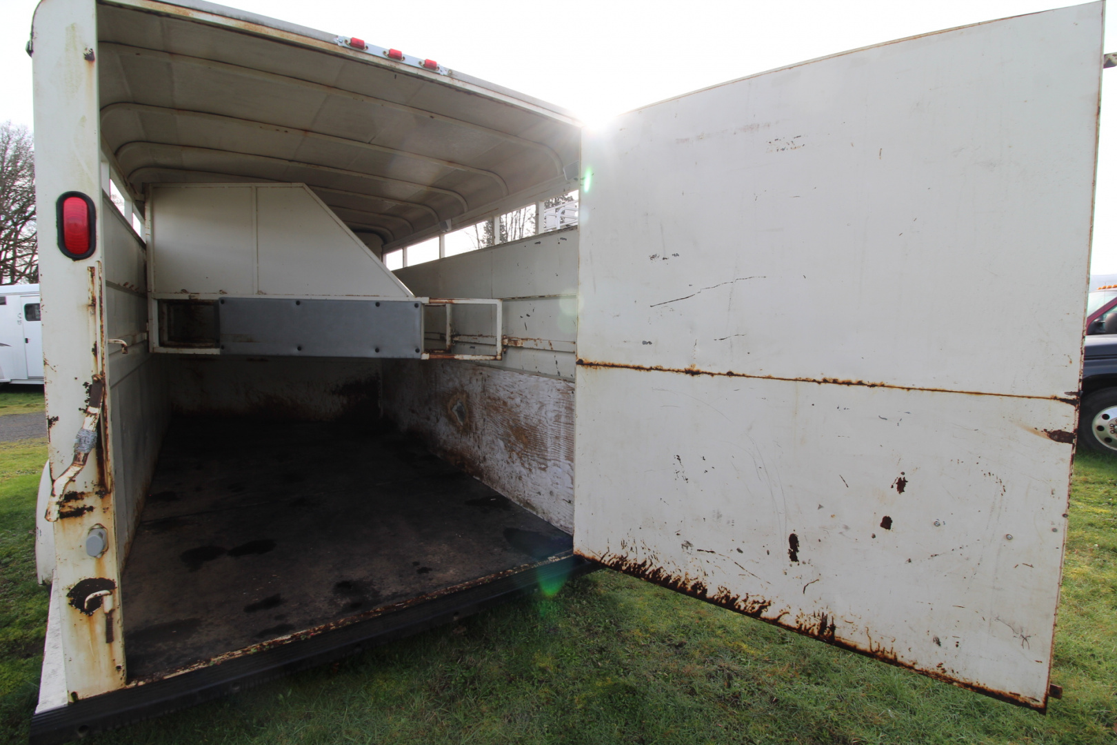 Used 1995 Circle J 4 Horse Trailer - Adjustable Dividers
