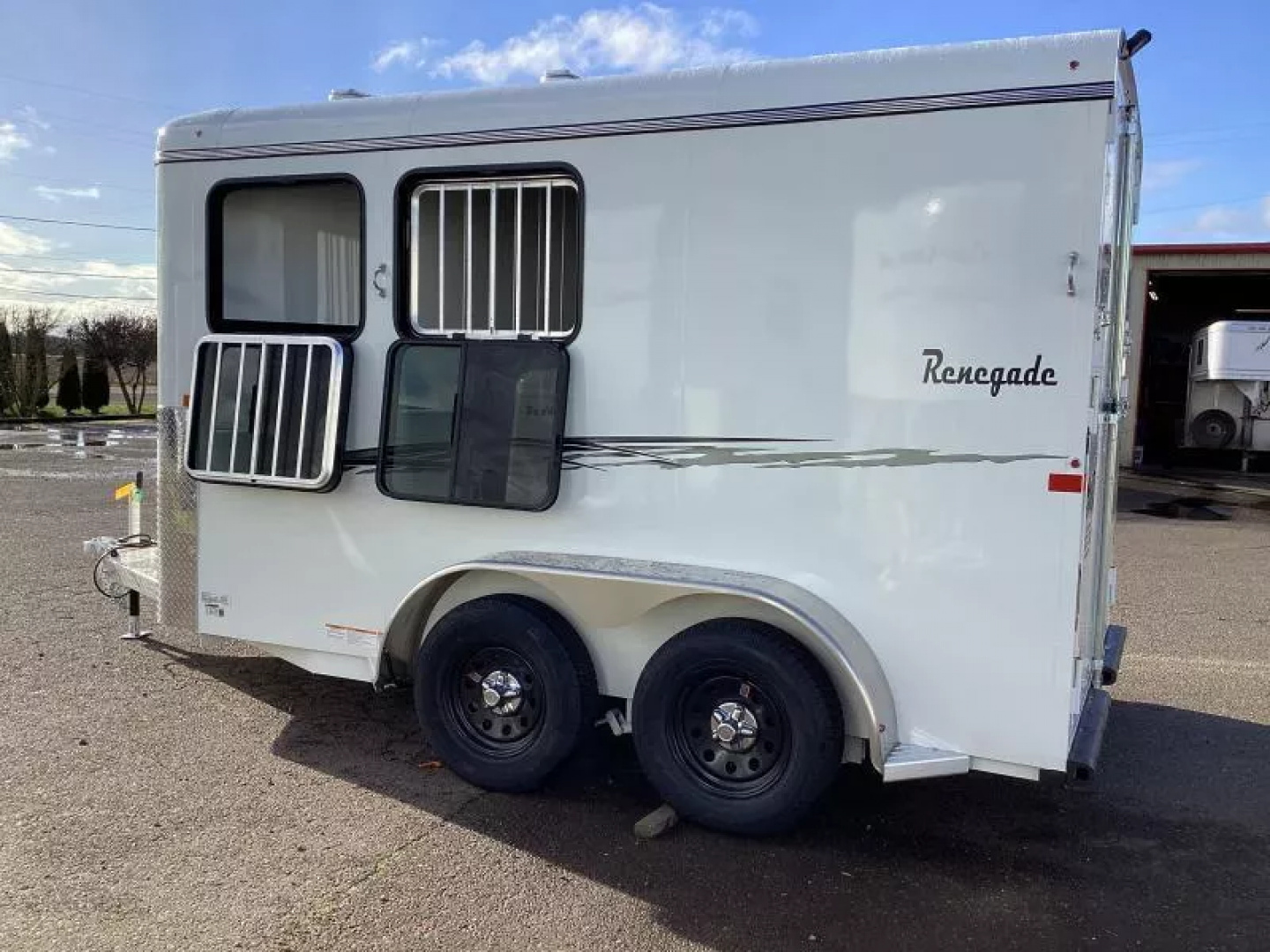 New 2026 Thuro-Bilt Renegade 2 Horse Trailer-1' Added Length- Extra Divider Catch-Swing Out Saddle Rack-Water Tank Horse Trailer