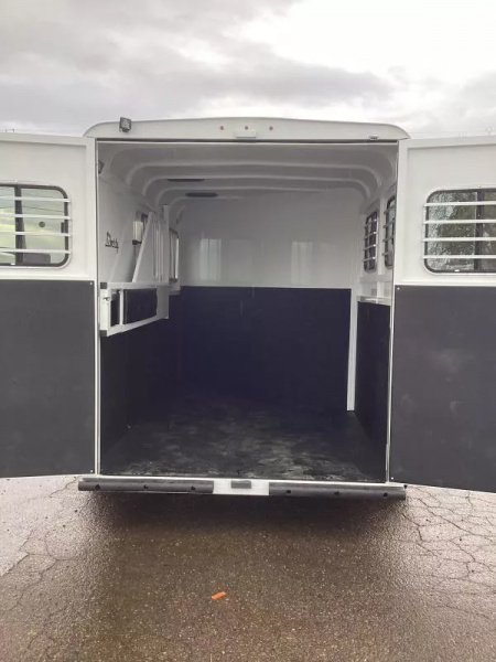 New 2026 Thuro-Bilt Liberty Warmblood - 7'6'' Tall - Water Tank - Swingout Saddle Tree - Adjustable Divider 2 Horse Trailer