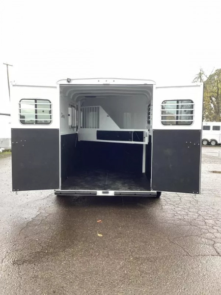New 2026 Thuro-Bilt Liberty Warmblood - 7'6'' Tall - Water Tank - Swingout Saddle Tree - Adjustable Divider 2 Horse Trailer