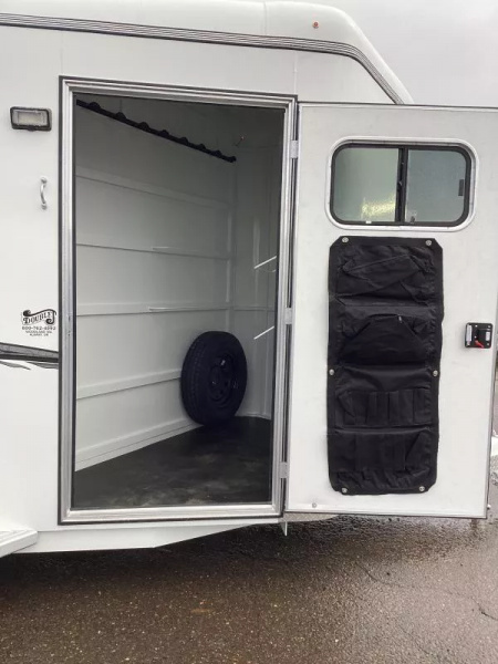 New 2026 Thuro-Bilt Liberty Warmblood - 7'6'' Tall - Water Tank - Swingout Saddle Tree - Adjustable Divider 2 Horse Trailer