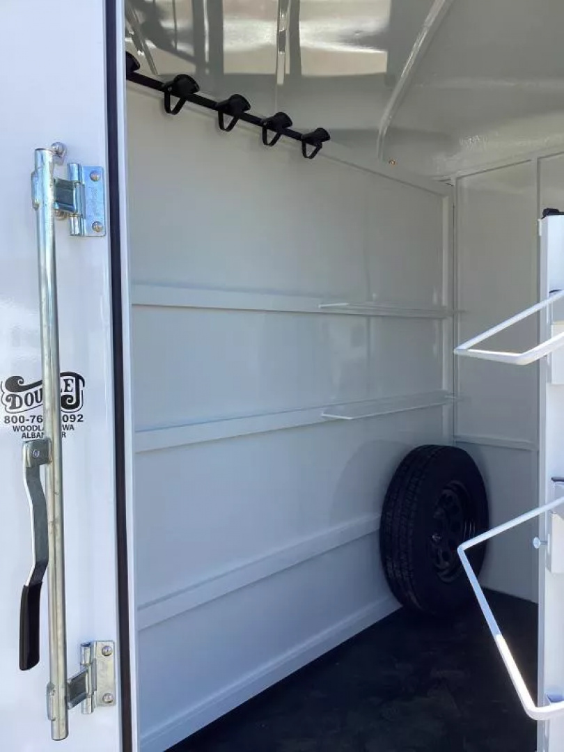 New 2026 Thuro-Bilt Wrangler 2 Horse Trailer-Telescoping Padded Dividers-Swing-Out Saddle Tree- Spare Tire- Extra Divider Catch Horse Trailer