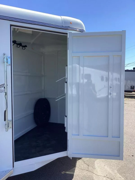 New 2026 Thuro-Bilt Wrangler 2 Horse Trailer-Telescoping Padded Dividers-Swing-Out Saddle Tree- Spare Tire- Extra Divider Catch Horse Trailer