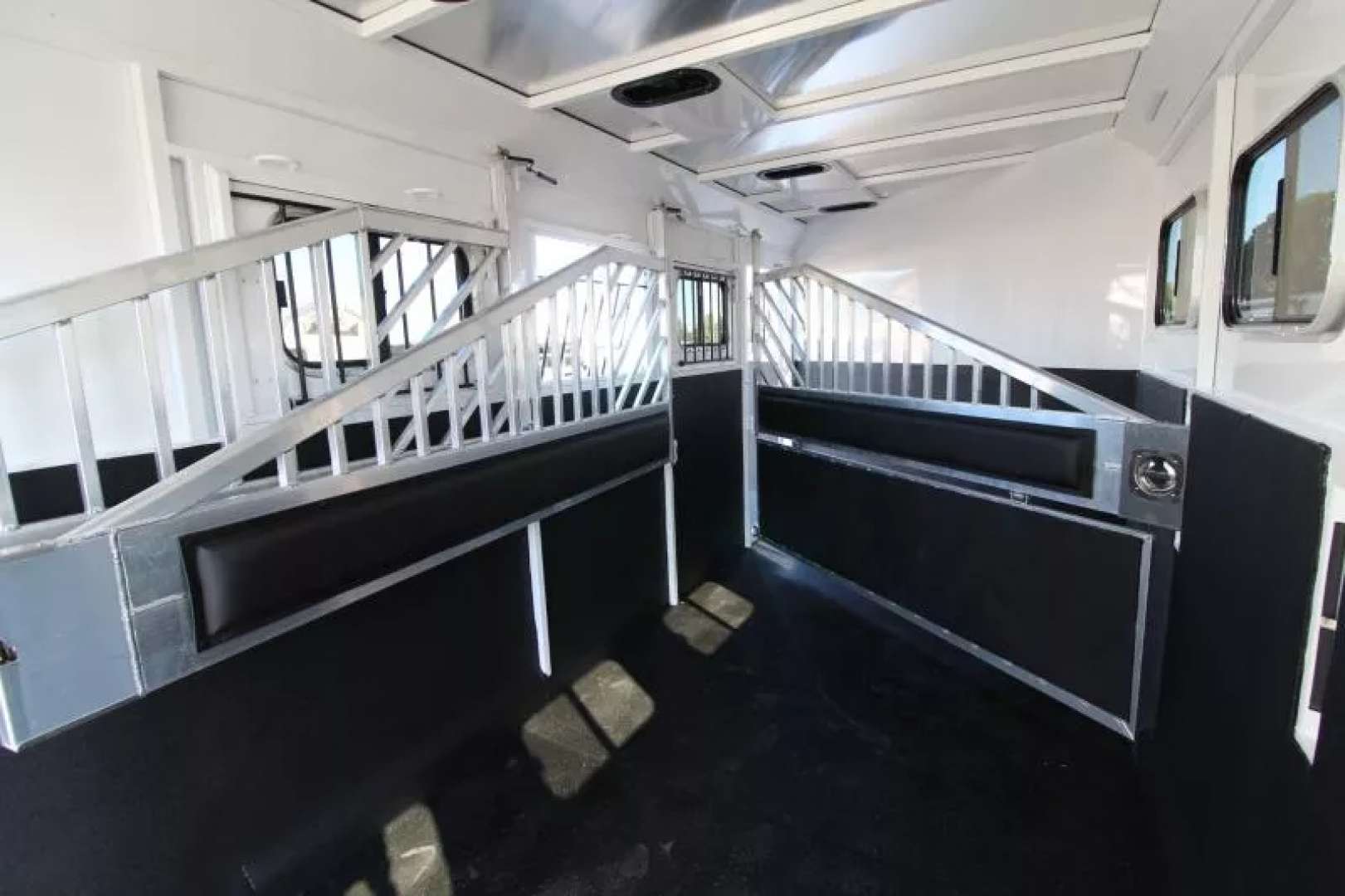 New 2026 Trails West Classic 4 Horse 5x10 SUPER TACK - Comfort Package - Escape Door - Stud Panel - 4 Horse Trailer