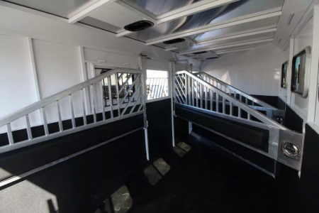 New 2026 Trails West Classic 4 Horse 5x10 SUPER TACK - Comfort Package - Escape Door - Stud Panel - 4 Horse Trailer