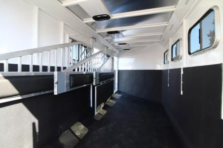 New 2026 Trails West Classic 4 Horse 5x10 SUPER TACK - Comfort Package - Escape Door - Stud Panel - 4 Horse Trailer