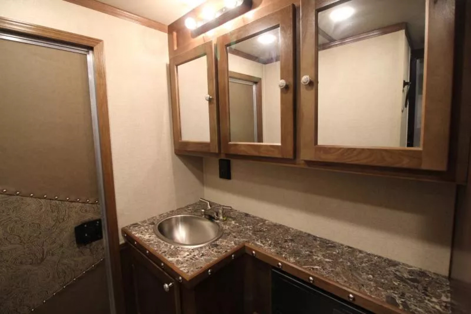 New 2026 SMC  Patriot 81413SSR 13ft LQ-8ft W-14ft Stock area- Beautiful Interior