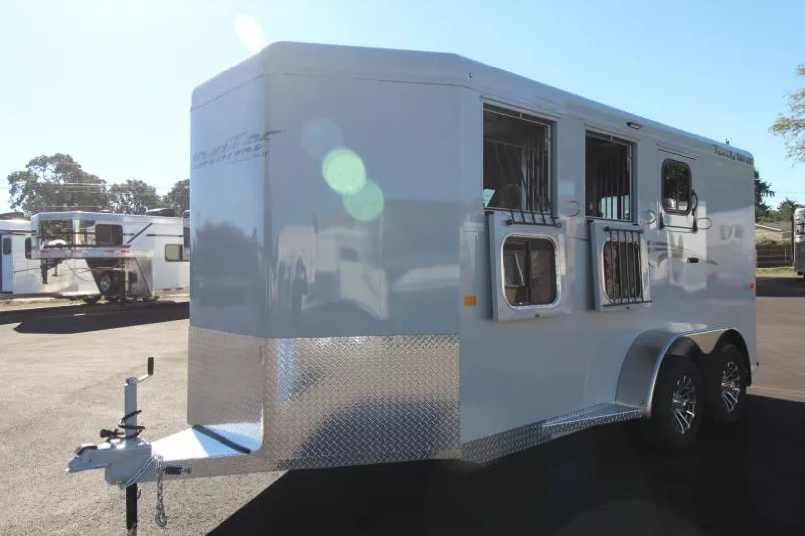 New 2026 Trails West Adventure MX II - GREY - Swing Out Saddle Rack - 3 Horse Trailer