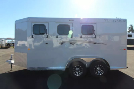 New 2026 Trails West Adventure MX II - GREY - Swing Out Saddle Rack - 3 Horse Trailer