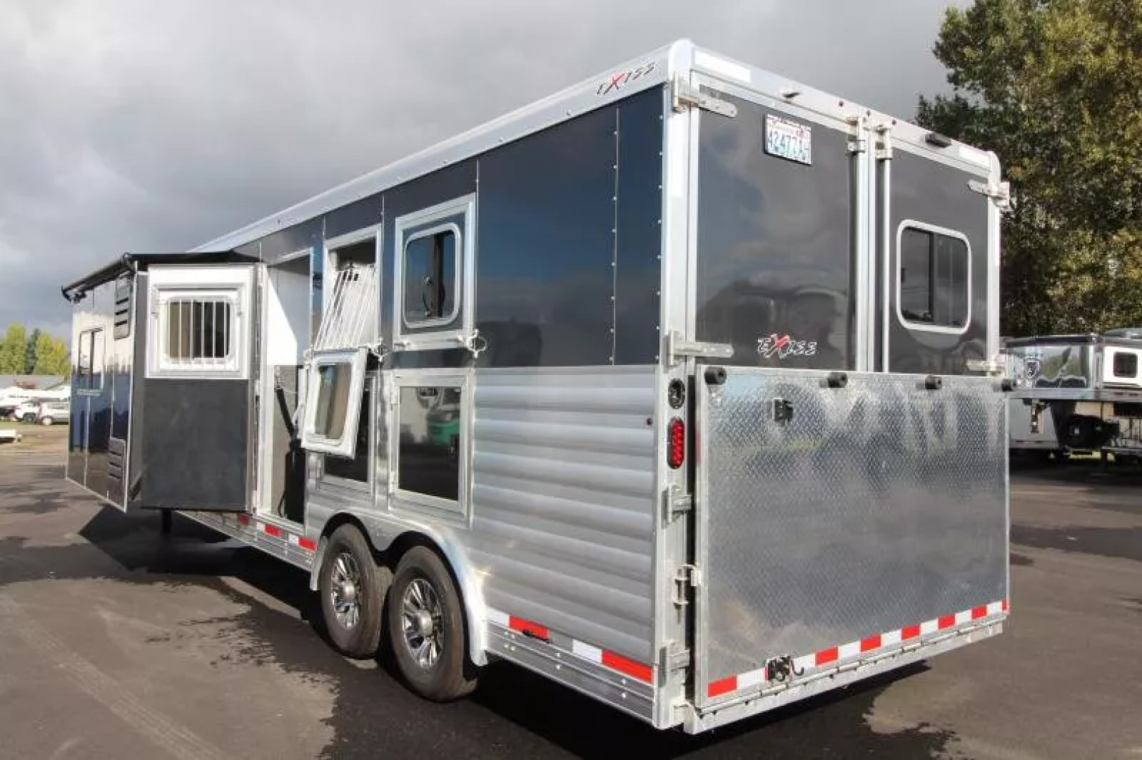 Used 2022 Exiss Endeavor 8312 - 12'sw LQ w/ Slide-8'W-3 Horse aluminum Trailer