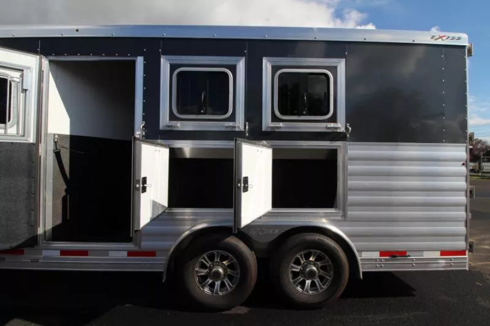 Used 2022 Exiss Endeavor 8312 - 12'sw LQ w/ Slide-8'W-3 Horse aluminum Trailer