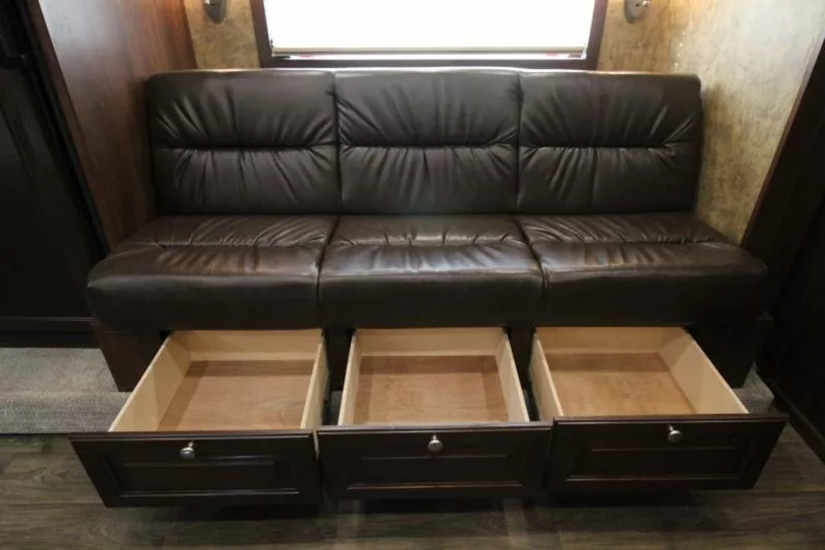 Used 2022 Exiss Endeavor 8312 - 12'sw LQ w/ Slide-8'W-3 Horse aluminum Trailer