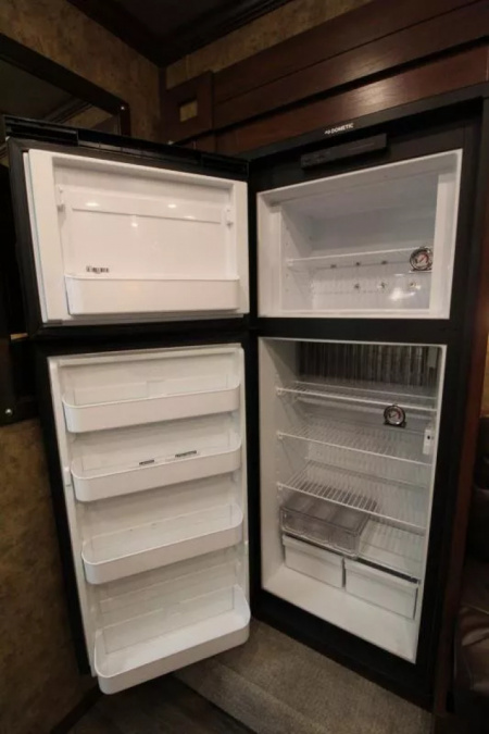 Used 2022 Exiss Endeavor 8312 - 12'sw LQ w/ Slide-8'W-3 Horse aluminum Trailer