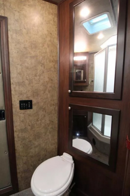 Used 2022 Exiss Endeavor 8312 - 12'sw LQ w/ Slide-8'W-3 Horse aluminum Trailer