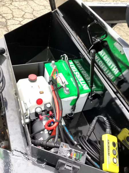 New 2026 Delco Dump Trailer 7x14 -14K - Spreader gate - 3' sides, 6' slide in ramps