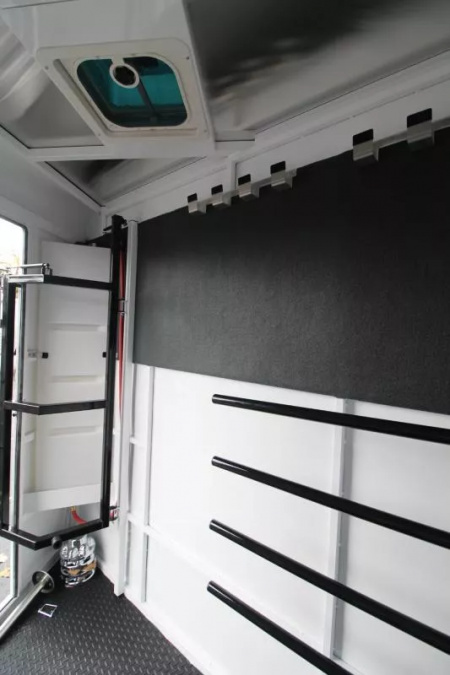 New 2026 Trails West Adventure MX II 4 Horse Trailer - Swing Out Saddle Rack