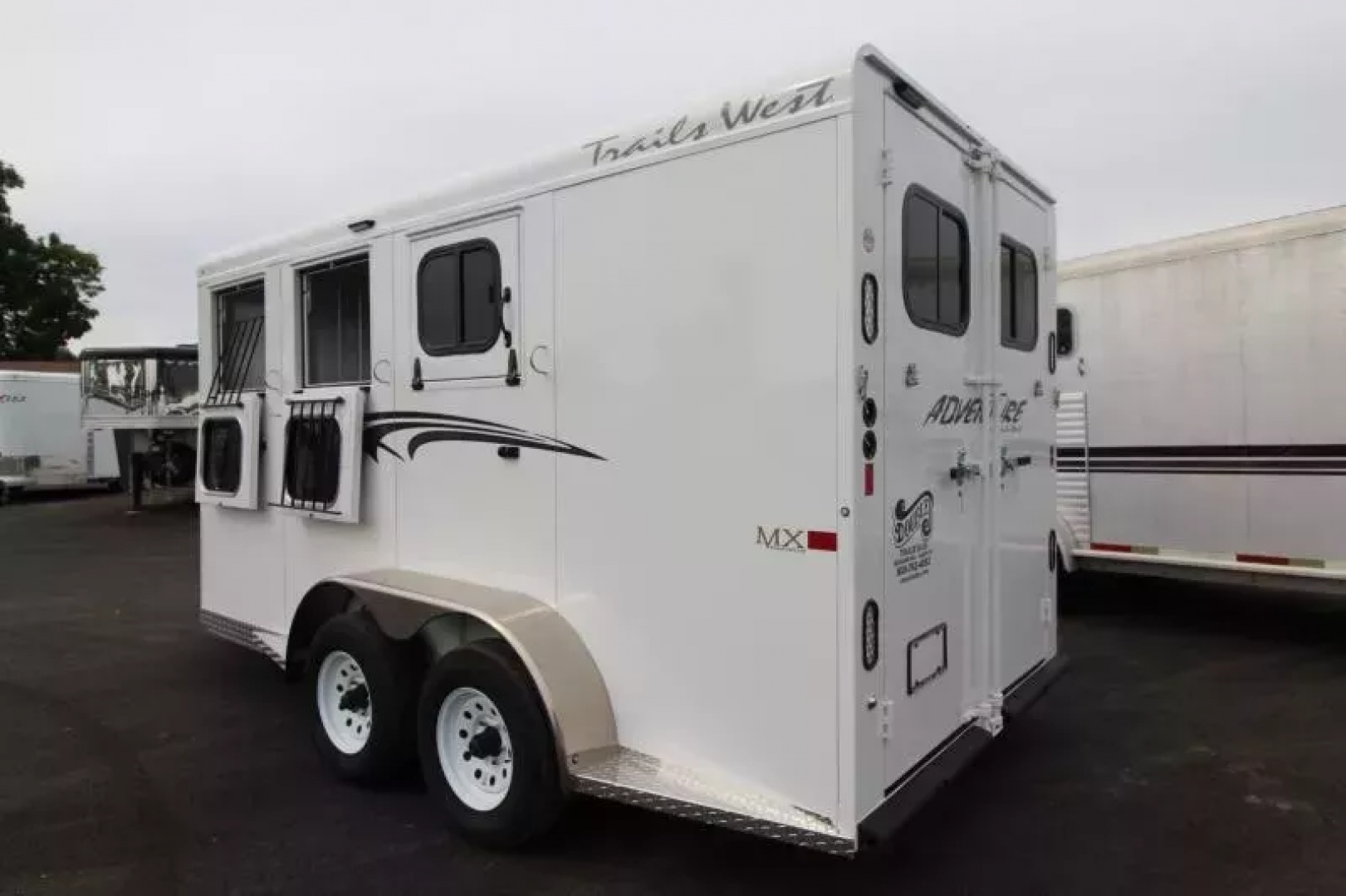 New 2026 Trails West Adventure MX II 3 Horse Trailer - Swing Out Saddle Rack