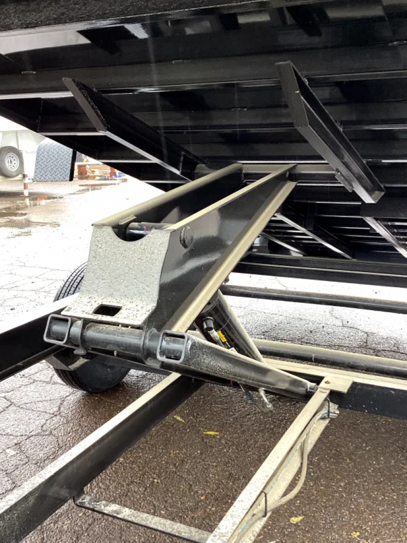 New 2025 Delco 7x14 w/ 4' sides- split/spreader gate- scissor lift-tarp kit!