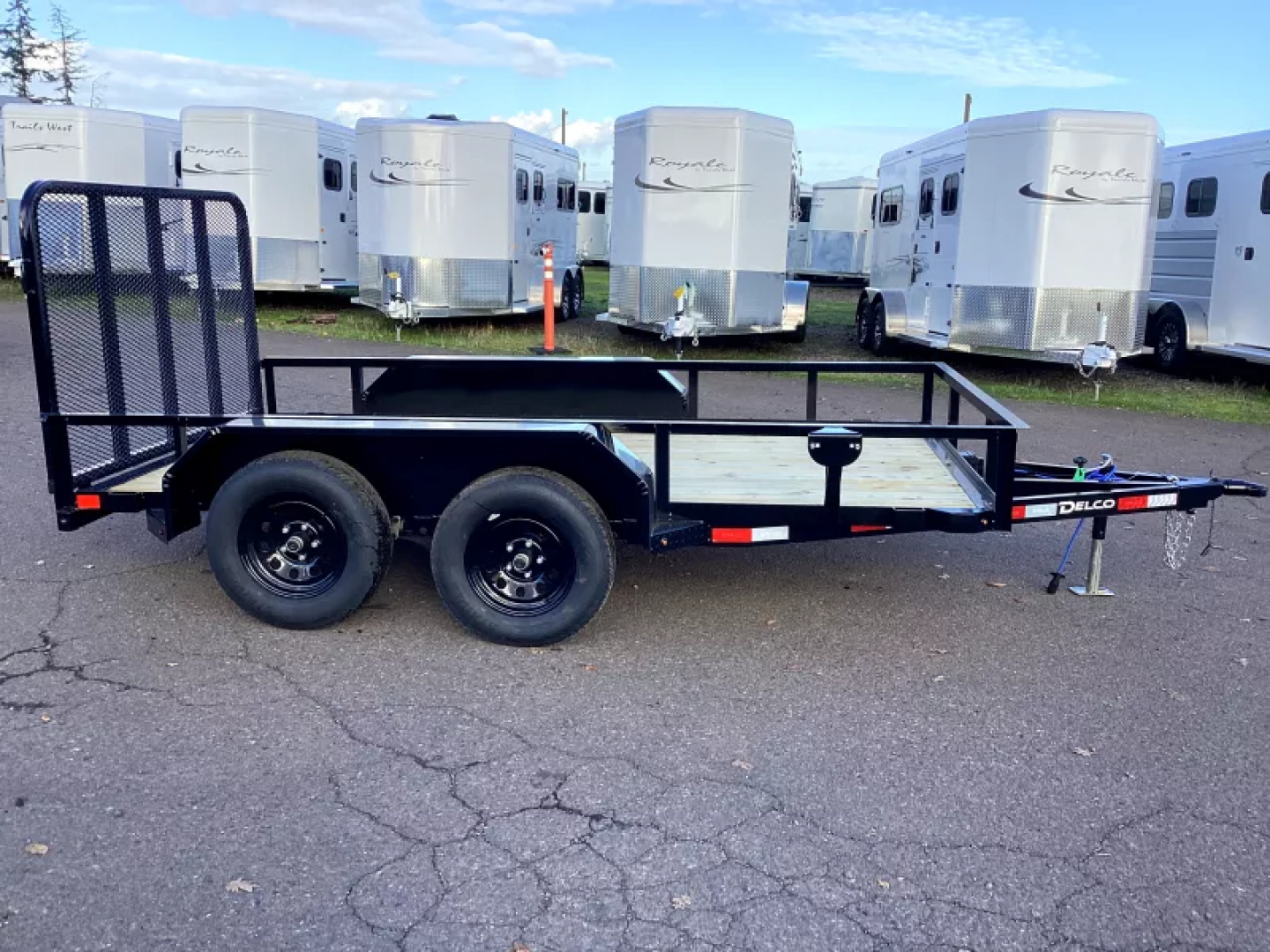 New 2026 Delco U512 Utility Trailer-Straight deck w/ 4' Ramp gate