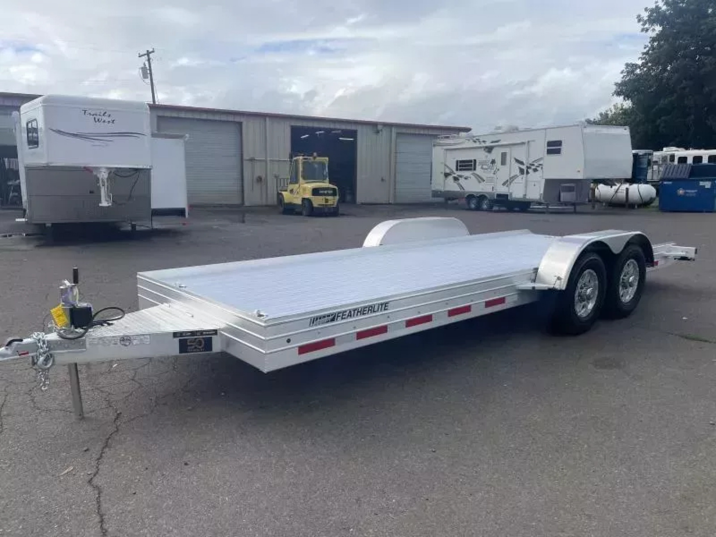 New 2026 Featherlite 3110-20' Car Hauler - Aluminum - 7ft ramps