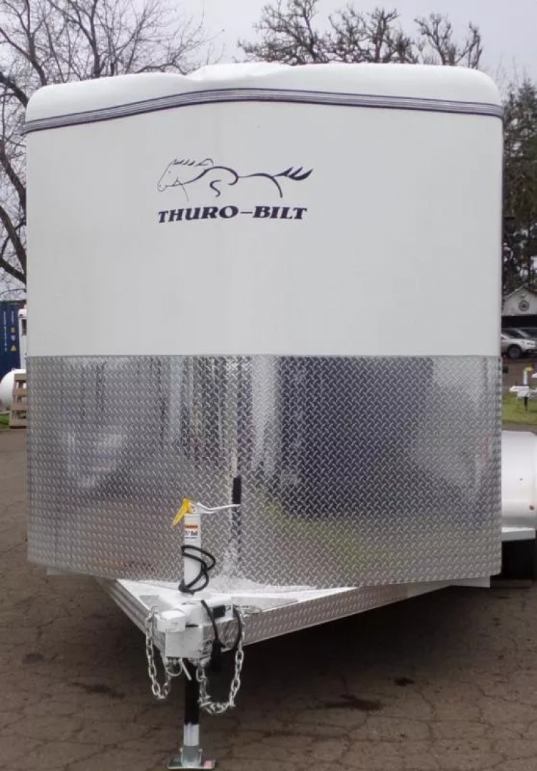 New 2026 Thuro-Bilt Shilo - 1' Extra Length - Adjustable Dividers - Rear Flood Light - Single Rear Door - Swing-out Saddle Rack 3 Horse Trailer