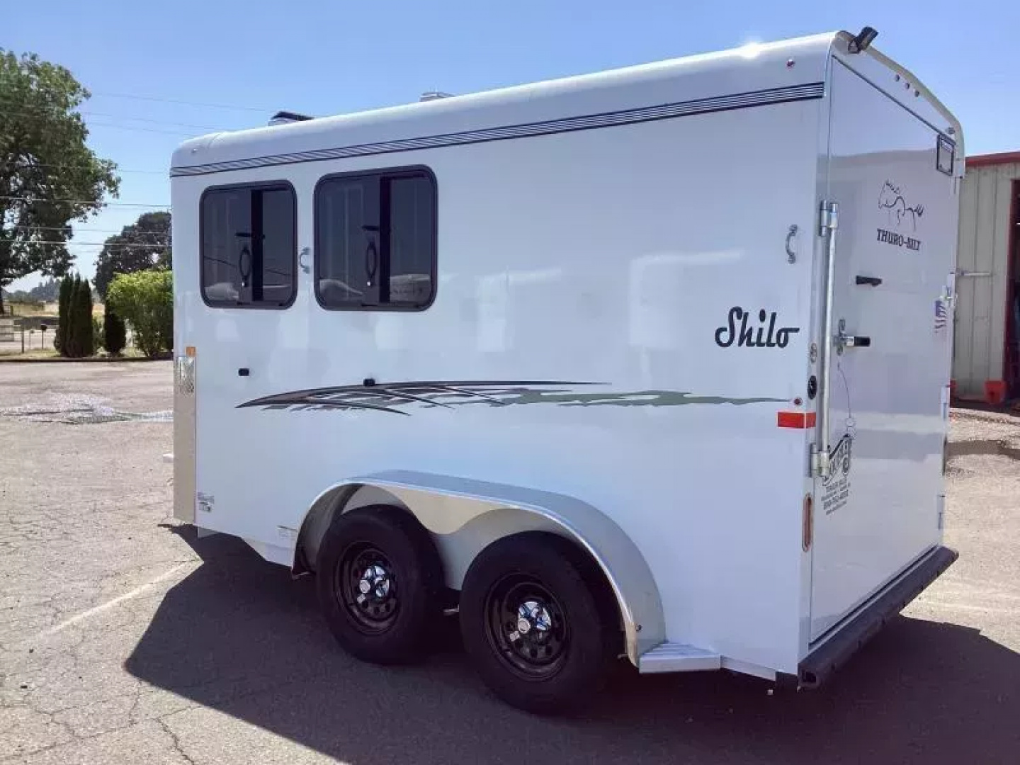 New 2026 Thuro-Bilt Shilo - Adjustable Divider- 1' Added Length - Rear Flood Light w/Toggle Switch 2 Horse Trailer