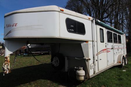 Used 1999 Trails West GN 3 Horse Horse Trailer