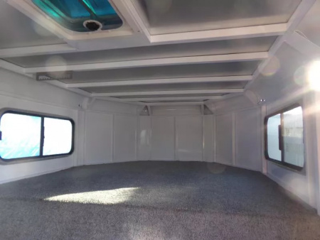 New 2026 Trails West Adventure MX 4 horse Gooseneck Trailer-water tank-rubber mats in tack room-rear gate windows-star caps