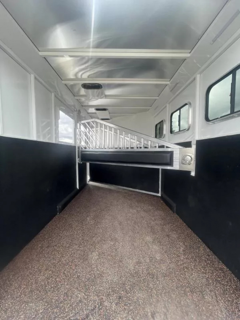 Used 2023 Trails West Classic 10x10 Living Quarters 3 Horse Trailer