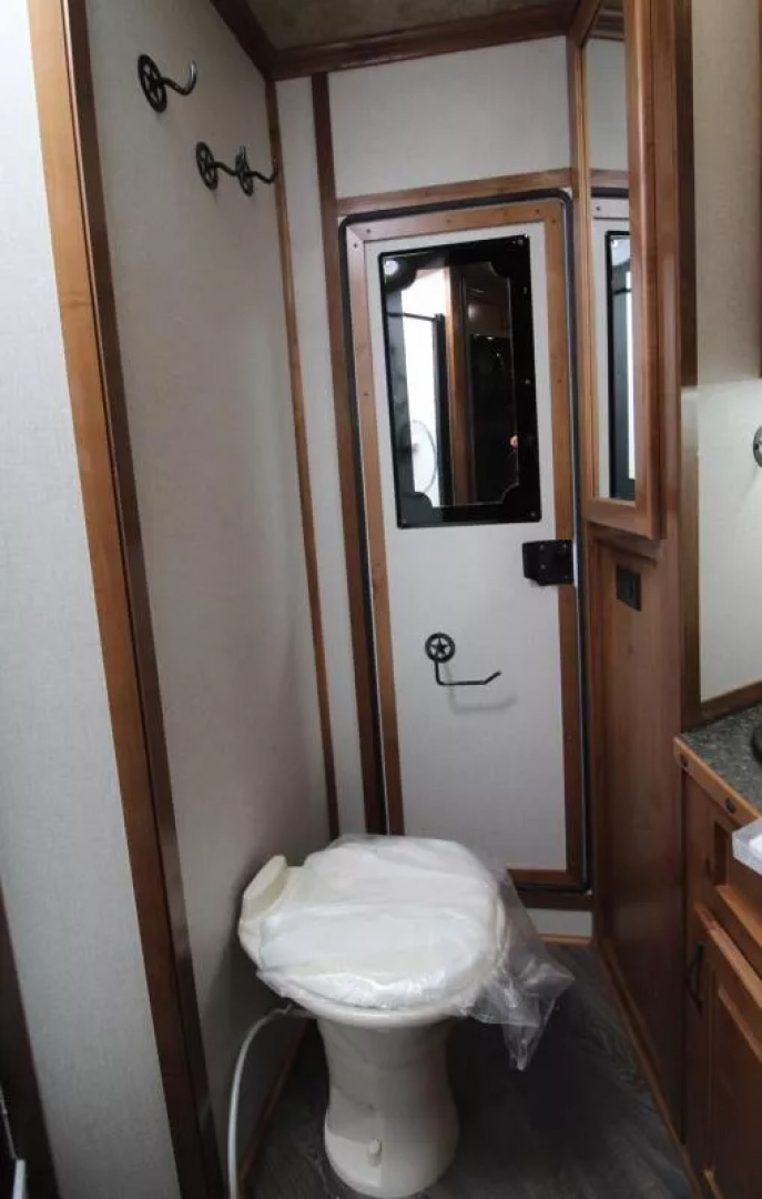 Used 2023 Trails West Classic 10x10 Living Quarters 3 Horse Trailer