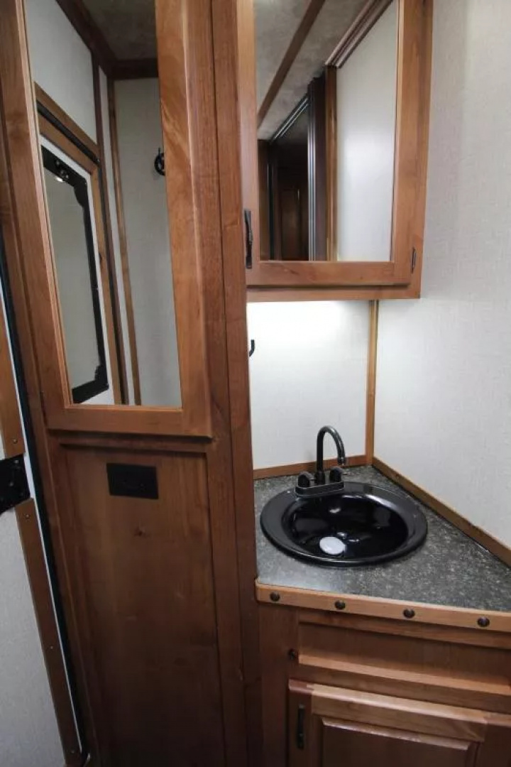 Used 2023 Trails West Classic 10x10 Living Quarters 3 Horse Trailer