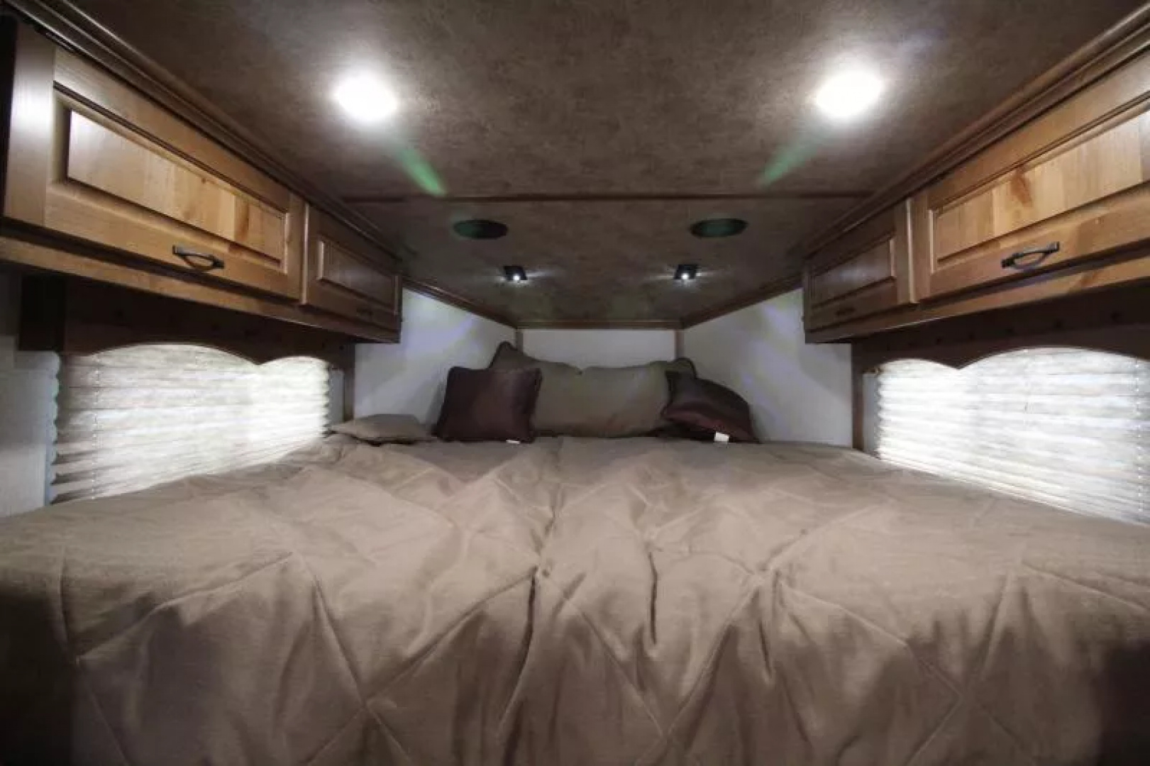 Used 2023 Trails West Classic 10x10 Living Quarters 3 Horse Trailer